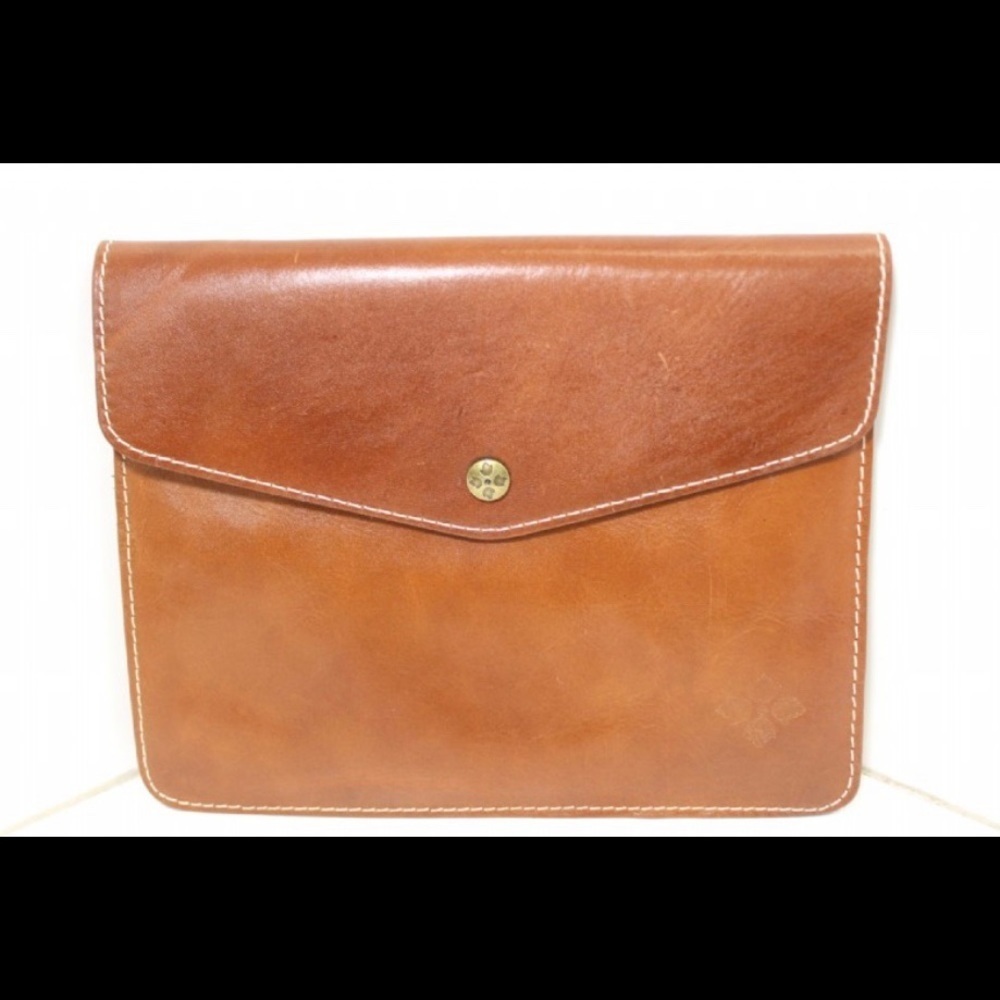 Beautiful Patricia Nash Leather Clutch